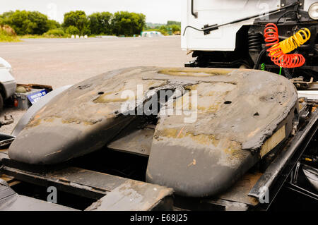 (Articolazione rotante) del sollevatore sul trattore di un autocarro articolato Foto Stock