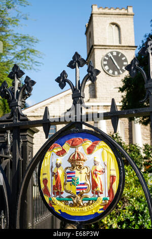 Honolulu Hawaii,Oahu,Hawaiian,Kawaiahao Church,esterno,fronte,ingresso,1842,mattoni di corallo,sigillo territoriale,Coat of Arms Kingdom of Hawaii,gate,U Foto Stock