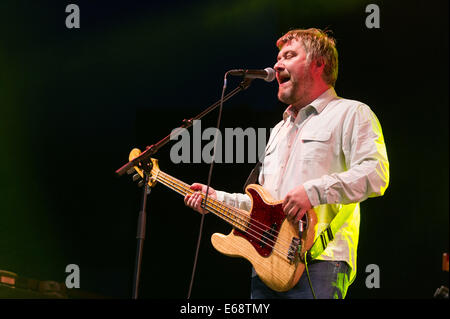 Jimi Goodwin esegue sul lontano fuori fase al Green Man Festival 2014. Foto Stock