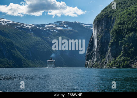 Le sette sorelle in cascata il Geirangerfjord, Norvegia Foto Stock