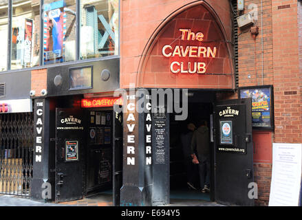 Il famoso Cavern Club su Matthew Street in Liverpool, dove i Beatles eseguita per la prima volta, il Merseyside, NW England, Regno Unito Foto Stock