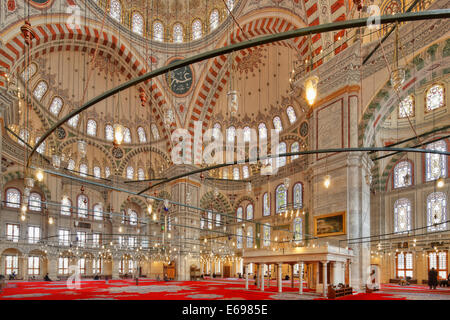 La Moschea Fatih, Fatih Camii o conquistatore la moschea, distretto di Fatih, Istanbul, parte europea, Turchia Foto Stock