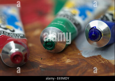 Pittura a olio, vernice acrilica,tubo di vernice Foto Stock