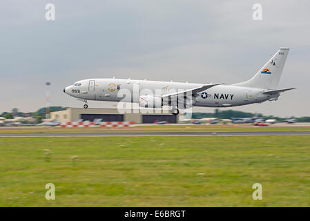 P-8A Poseidon Marina degli Stati Uniti di toccare in basso al Royal International Air Tattoo Foto Stock