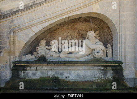 Francia CHANTILLY 23 ago: una scultura nel castello di Chantilly di Francia Foto Stock