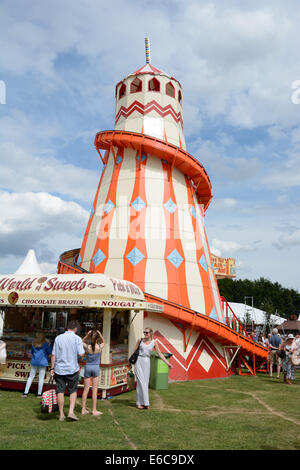 Helter Skelter a Tatton Park, Inghilterra. Foto Stock