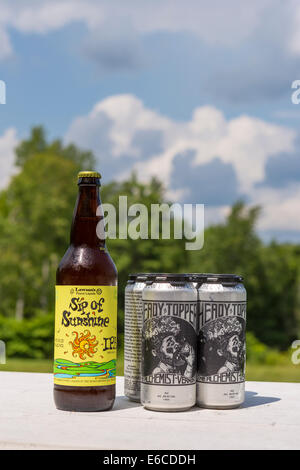 VERMONT, USA - Lawson il Sip di sole e inebrianti Topper, birre artigianali realizzati nel Vermont. Foto Stock