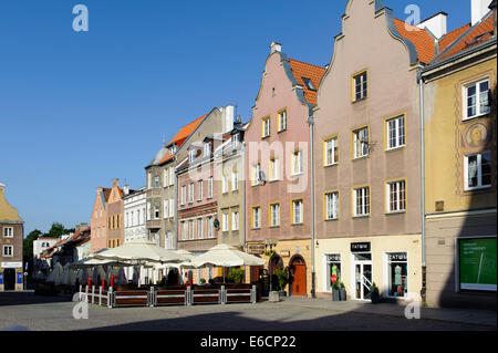 Case a timpano al mercato in Olsztyn , Polonia, Europa Foto Stock