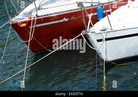 Barche a vela nella marina, Torbole sul lago di Garda, Lago di Garda, Trentino, Italia, Europa Foto Stock