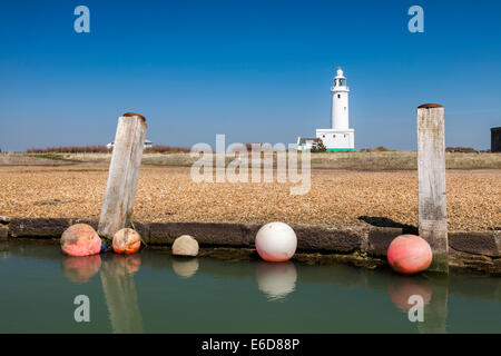 Quay a Hurst spiedo con il 1867 Hurst Point Lighthouse vicino Milford-on-sea Hampshire Inghilterra UK Europa Foto Stock