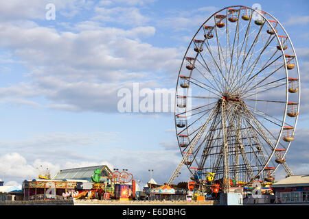 Il molo centrale sul lungomare di Blackpool Lancashire Regno Unito Foto Stock