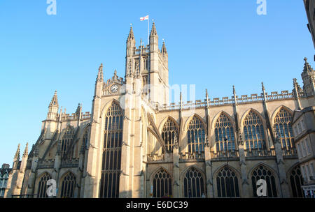 Chiesa dell'Abbazia di Bath, Somerset, Inghilterra blue sky in estate Foto Stock