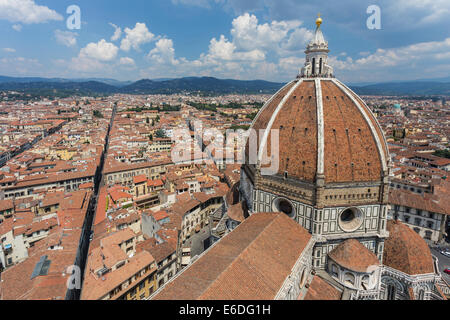 Tetto e della cupola del Brunelleschi della Basilica di Santa Maria del Fiore (Basilica di Santa Maria del Fiore di Firenze, Italia Foto Stock