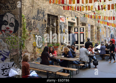 Courtyard di Hackescher Markt Berlin Germania Foto Stock