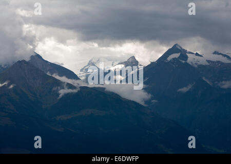 L'Hoher Tenn e Grosses Weisbachhorn e il sopra di Kitzsteinhorn Kaprun Zell am See salisburghese Austria Foto Stock