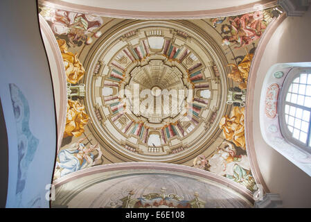 Museo della rivolta dei contadini, Castello Orsic, Cappella dome con trompe l'oeil dipinti, GORNJA STUBICA, Zagorje, Croazia Foto Stock