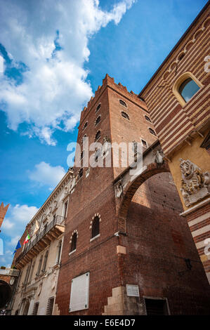 Italia Veneto Verona Piazza dei Signori Palazzo Cansignorio Foto Stock