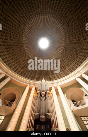 Vista interna della cattolica romana santa Edvige la cattedrale di Berlino, Germania, Europa Foto Stock