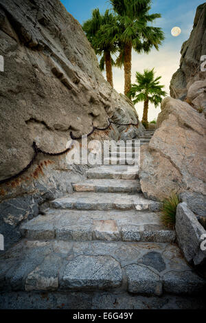 Fase di pietra il percorso al Silver Rock Golf Resort. La Quinta, California Foto Stock