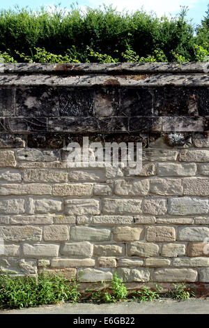 Parete in castello Lane, Warwick, Regno Unito Foto Stock