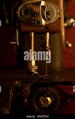 Antica macchina da cucire Foto Stock