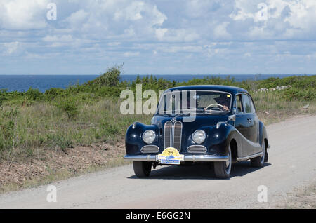 BMW 501 (1955) in oldtimer nel Rally di Svezia Foto Stock