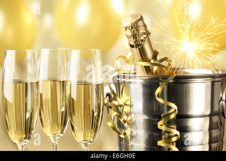 Celebrazione con Champagne,closeup. Foto Stock
