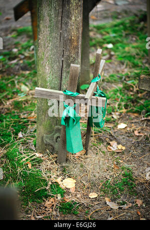 Croci di legno sulla montagna Grabarka, un luogo di pellegrinaggio per i cristiani ortodossi, Polonia 18.08.2014 Foto Stock