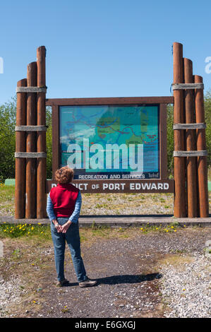 Elk203-4243 Canada, British Columbia, Port Edward, segno Foto Stock