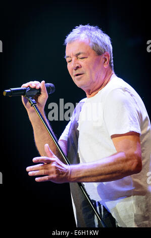 Rama, Ontario, Canada. Il 22 agosto, 2014. IAN GILLAN di inglese leggendaria rock band Deep Purple perfroms al Casino Rama. Credito: Igor Vidyashev/ZUMA filo/Alamy Live News Foto Stock