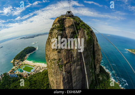 Pão de Açúcar (sugarloaf mountain) dal Morro da Urca Foto Stock