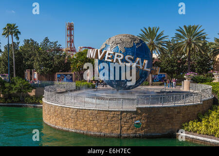 Famoso mondo rotante globo a City Walk in Universal Studios Orlando, Florida Foto Stock