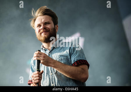 Leeds, Regno Unito. 23 Ago, 2014. Roughton "Rou" Reynolds di Enter Shikari esegue sul palco del festival di Leeds a Bramham Park il 23 agosto 2014 a Leeds, Regno Unito. Credito: Sam Kovak/Alamy Live News Foto Stock