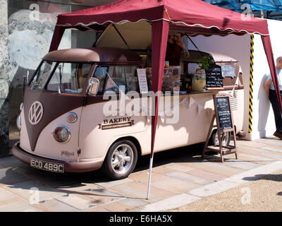 VW split screen coffee shop su ruote, Worcester, Regno Unito Foto Stock