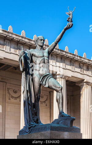 Statua della vittoria di Belle Kinney al War Memorial Plaza nel centro di Nashville, Tennessee Foto Stock