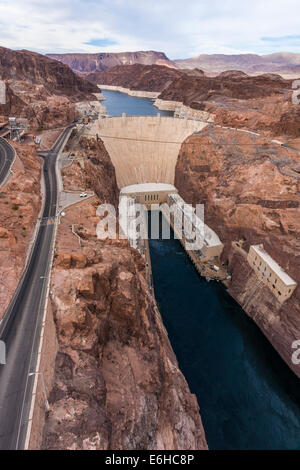 Il lago Mead serbatoio dietro la diga di Hoover nel Black Canyon del Fiume Colorado vicino a Boulder City, Nevada Foto Stock