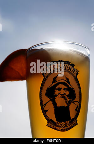 Una pinta di Pit Caribou Coffee Company, una microbirreria locale birra da Gaspesie, Québec Foto Stock