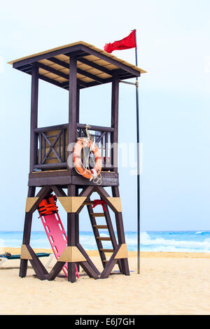 Bagnino rifugio sulla costa messicana in Playa del Carmen Foto Stock