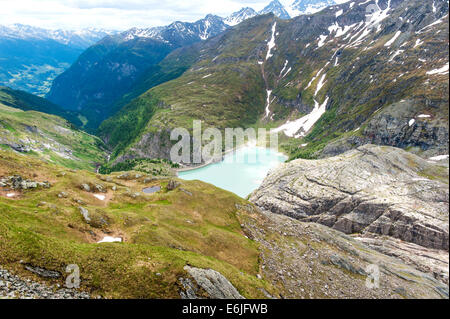 La vista sul ghiacciaio Pasterze e Grossglockener Montagna. La Strada alpina del Grossglockner mountain è il più alto in Austria. Foto Stock