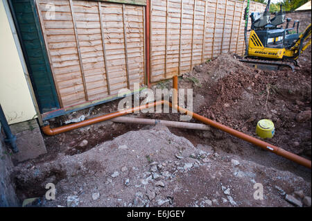 Scavate le fondazioni che mostra il drenaggio della casa di estensione a Hay-on-Wye Powys Wales UK Foto Stock