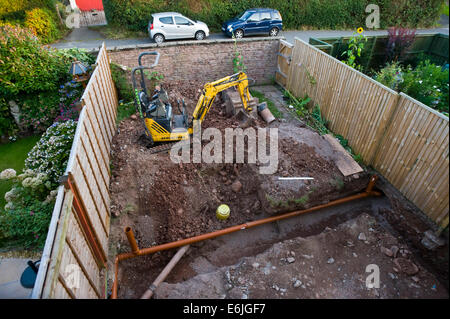 Scavate le fondazioni che mostra il drenaggio della casa di estensione a Hay-on-Wye Powys Wales UK Foto Stock