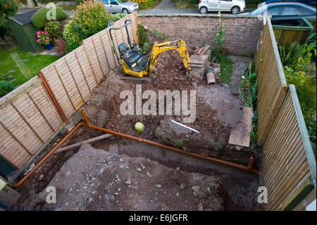 Scavate le fondazioni che mostra il drenaggio della casa di estensione a Hay-on-Wye Powys Wales UK Foto Stock