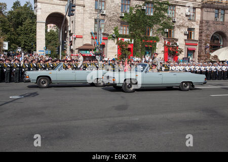 Kiev, Ucraina - 24 ago 2014. Parata militare per l'indipendenza ucraina giorno Foto Stock