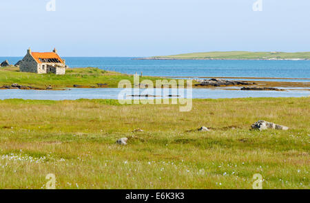 Abbandonato Croft Cottage, Newtonferry, Porto nan lungo, North Uist, Ebridi Esterne Foto Stock