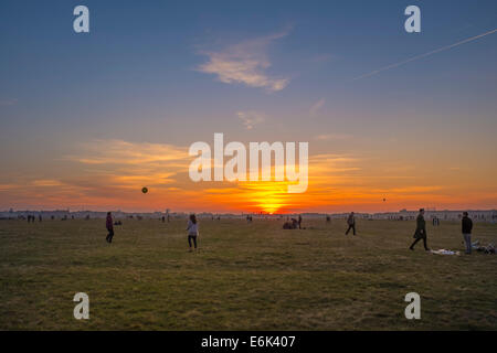 Libertà di Tempelhof, Tempelhof Park sulla ex Berlino Tempelhof di Berlino, Germania Foto Stock