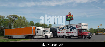 Pilota centri viaggi Truck Stop, Milford, CT. Foto Stock