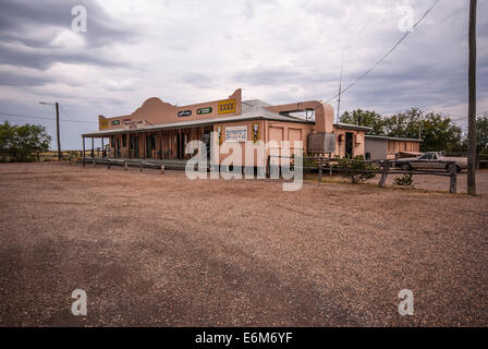 Aborigeno CREEK HOTEL, McKINLAY, a nord-ovest del Queensland, QUEENSLAND, Australia, pub, LANDSBOROUGH MATILDA AUTOSTRADA Foto Stock