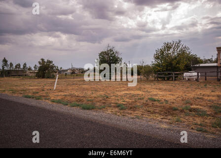 Da aborigeno CREEK HOTEL, McKINLAY, a nord-ovest del Queensland, QUEENSLAND, Australia, pub, LANDSBOROUGH MATILDA AUTOSTRADA Foto Stock