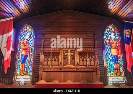 Splendidamente illuminate cappella presso la RCMP Depot cadet training academy di Regina, Saskatchewan, Canada. Foto Stock