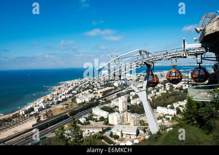 Haifa la cabinovia alla sommità del Monte Carmelo vicino alla Stella Maris Monastery. Foto Stock